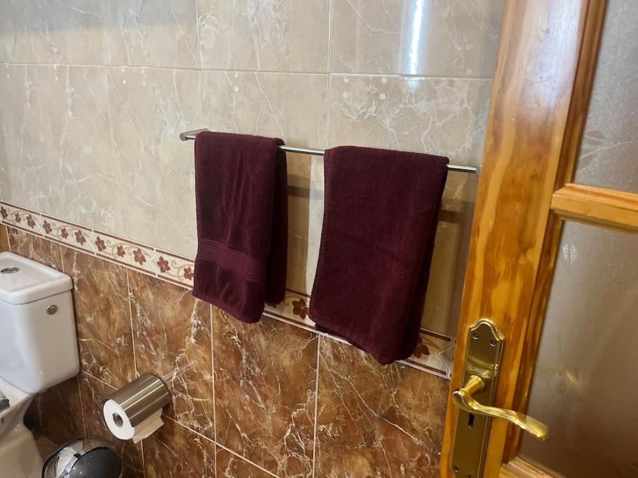 Melo Home 1 Near Airport, Elevator Vecindario  Luaran gambar